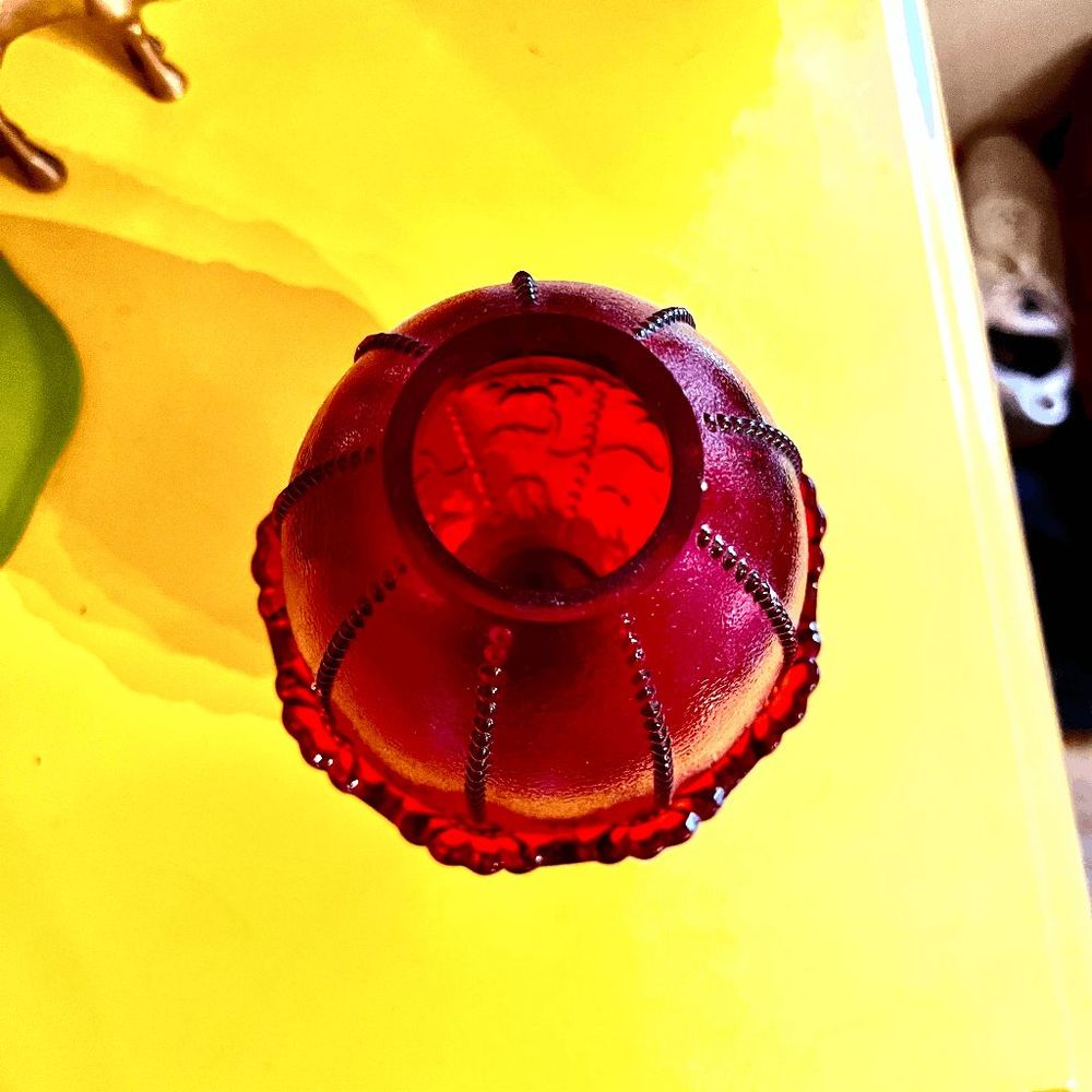 Vintage Fenton Daisy Beaded Amberina Glass Fairy Lamp - Picture 4 of 6